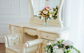 Like Studio Дизайнерская комната в светлых тонах