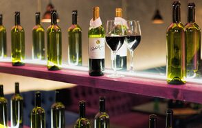 Лофт-бар с концептуальным дизайном