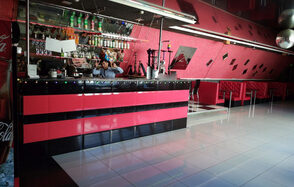 Бар под закрытие на севере Москвы