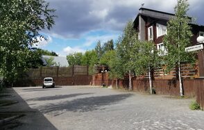 Клубный деревянный дом