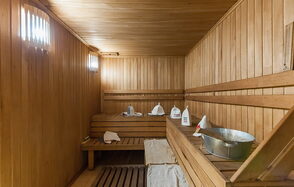 Двухэтажный дом для корпоративов и вечеринок