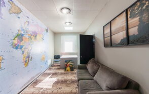 Двухэтажный дом для корпоративов и вечеринок