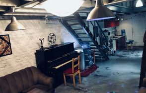 Двухуровневый арт-лофт с собственной парковкой