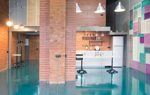 Cpa Loft Современное лофт-пространство с кухней