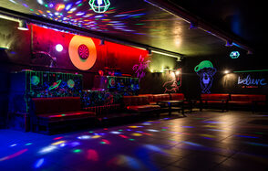 Grenade. Дизайнерский лофт с лаунж-зоной