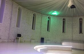 Белый кирпичный лофт