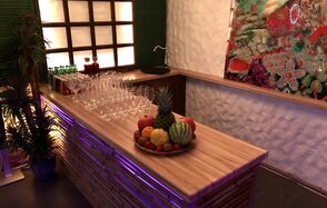 DVOR. Стилизованный зал в баре 