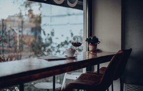 Лофт с панорамными окнами в центре города