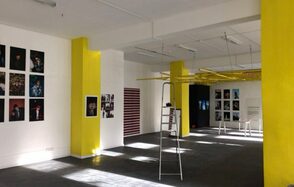 Просторный лофт с колоннами