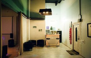 ECO Lof Лофт-пространство с барной стойкой