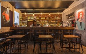 Старинный особняк в центре Москвы