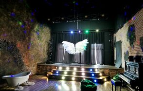 Graf-Studio. Многофункциональное пространство со сценой