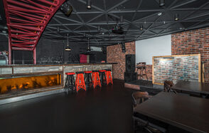 Пространство для приватных караоке вечеринок и праздников в 