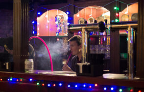 Бар под закрытие для любителей игр