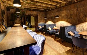 roomin' at squat 3/4 Уникальное пространство в центре города