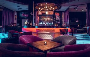 Клуб в центре Москвы под закрытие