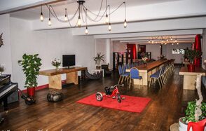 Whole venue at 4th Floor Studios