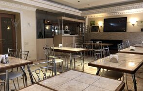 Кафе под закрытие с отдельным входом