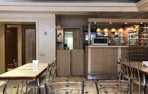 Кафе под закрытие с отдельным входом