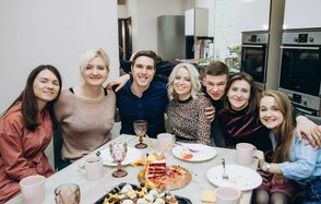 Светлая лофт-студия с кухней