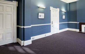 Medium Committee Room