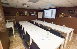 Арбат Инн Уютный зал для проведения бизнес-встреч