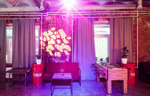 COM.NATA. Лофт-пространство в красном кирпиче 