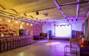 COM.NATA. Лофт-пространство в красном кирпиче 