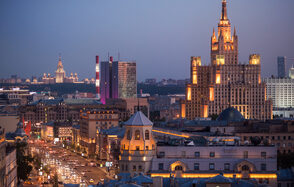 Крыша с видами на достопримечательности