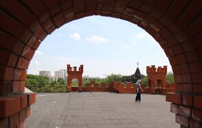 Vernissage Крыша для концертов и торжеств