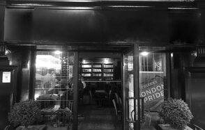 Edward`s pub. Лофт в стиле английского паба 