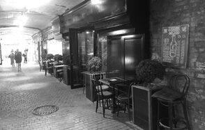 Edward`s pub. Лофт в стиле английского паба 