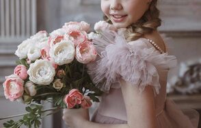  Зал с белым барокко для детских мероприятий