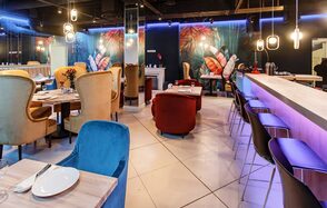 GOLDMEMBAR. Бар-ресторан в центре города под закрытие