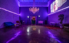 Лофт Космос. Белый лофт в особняке