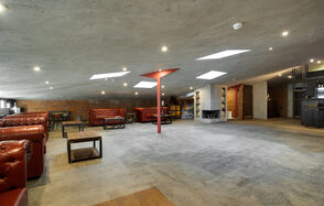 Ретро-лофт в деловом стиле на чердаке Красного Октября