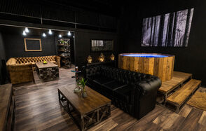 Igloobar. Уникальный лофт-кинозал 