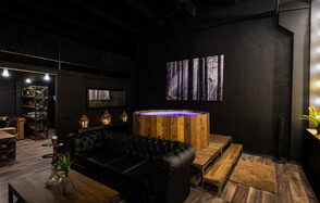 Igloobar. Уникальный лофт-кинозал 