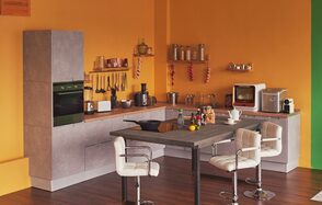 C9 studio. Яркий лоф - зал с кухней