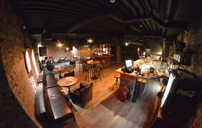 Бар "КвARTирник"