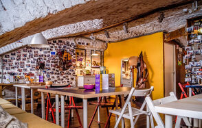 «Взаперти» Лофт со сводчатым потолком