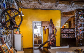 «Взаперти» Лофт со сводчатым потолком