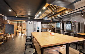 Замес Лофт-кухня с оборудованием на Пролетарской