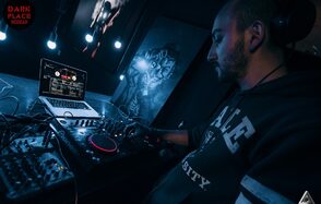 Dark Place - уютное помещение в центре Петербурга 