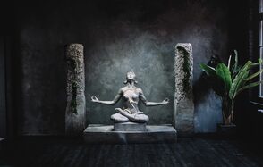 Vanguard Дизайнерский лофт с декорациями