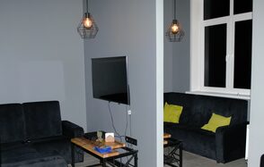 Лофт-кальянная с игровыми приставками