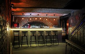 Фактум Двухэтажный лофт с баром 