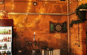 COM.NATA. Небольшой бар под закрытие