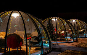 Igloobar. Иглу на крыше в центре