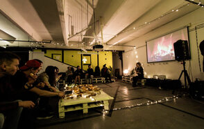 JamTown Яркая lounge-зона